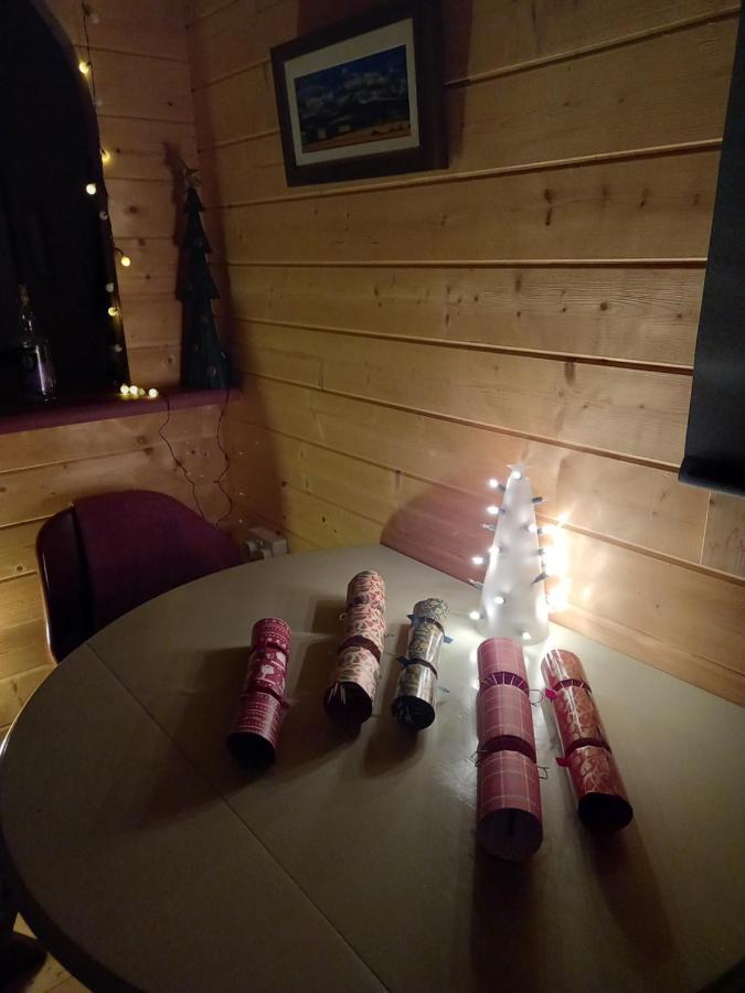 Springbank Cabin Insch Buitenkant foto